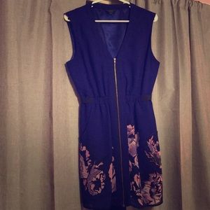 GUESS Full zip front floral dress